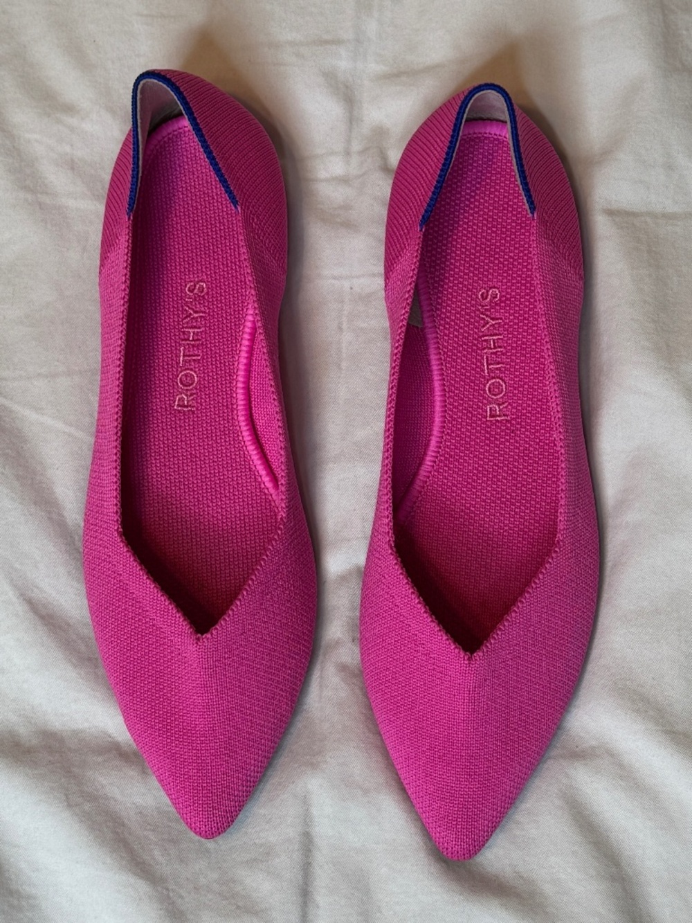 NEW Dragonfruit Rothy’s Pointed Toe Flats